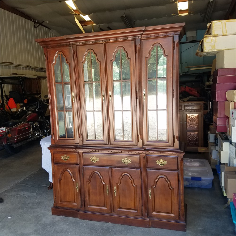 Bid Buy Get Online Full Service Estate Auction Broyhill Vintage